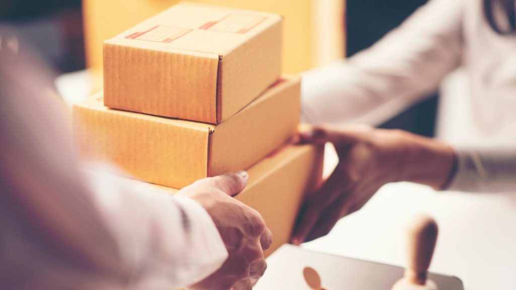 emballage colis cartons réduire ses coûts de stockage